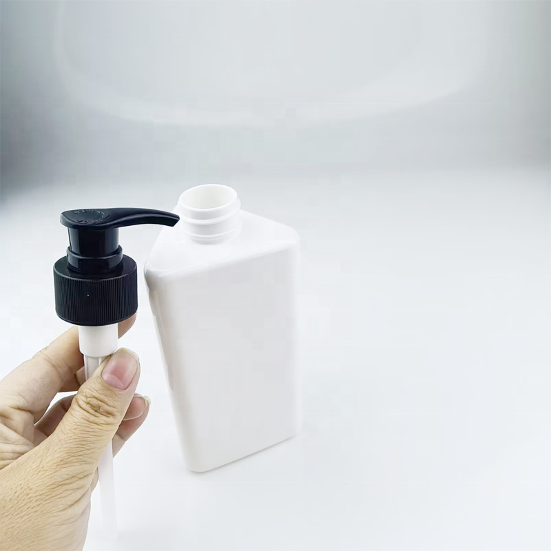 promotion private label 300ml shower gel empty PET plastic lotion bottle with pump