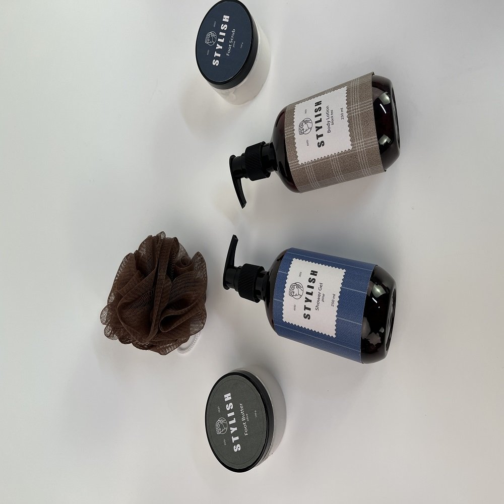 Bath Supplier Hot Sale OEM Body Care Set Shower Gel Body Lotion Body Scrub Bath Set for Holiday Gift Men