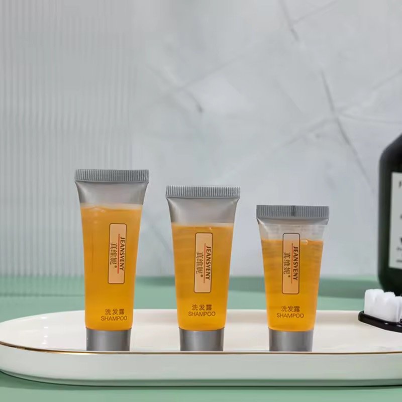 Wholesale Small Bottles of Toiletries Mini Shampoo OEM ODM Travel Size Hotel Shampoo and Conditioner Customer Logo Printing