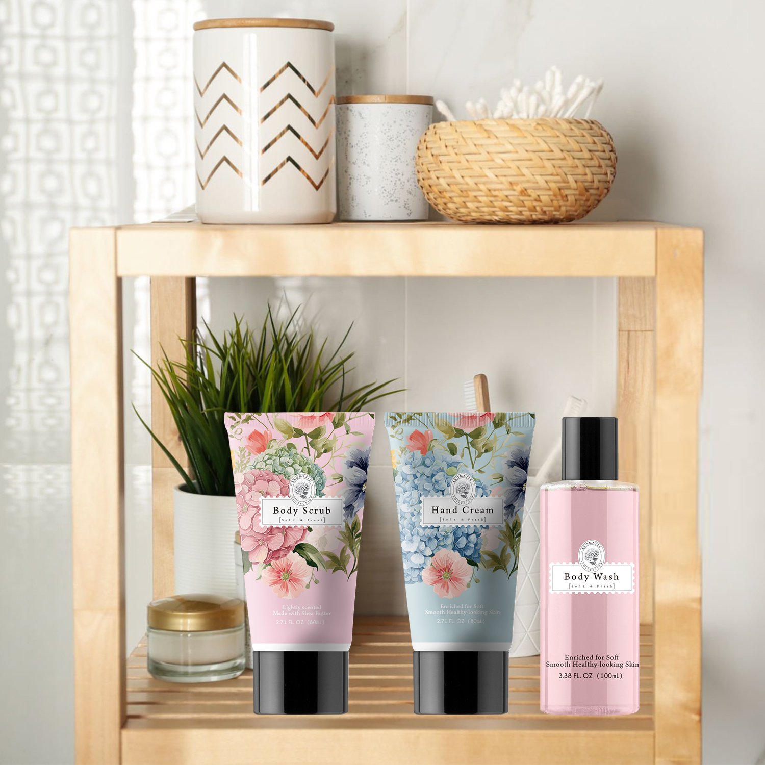 Customizable Floral Scented Bath Gift Set with Scrub Lotion Shower Gel Bubble Bath Bath Salt Ball in Glass Jar MOQ 1000