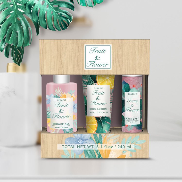 Wholesale Luxury Beauty And Body Care Spa Lotion Shower Gel And Bath Salts Cleaning Whitening Kit & Gift Set In Box For Women