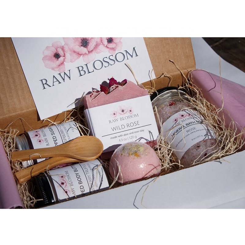 Wholesale Luxury Body Care Spa Kit Valentine's Day Private Label Bath Gift Set Mothers Herbal Liquid Children Use Home Spa