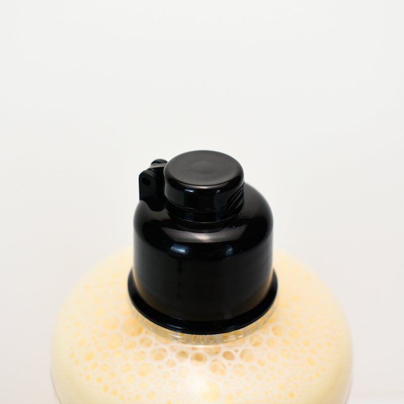Wholesale New Luxurious Dead Skin Removing Body Foaming Shower Gel Infused with Essential Oils