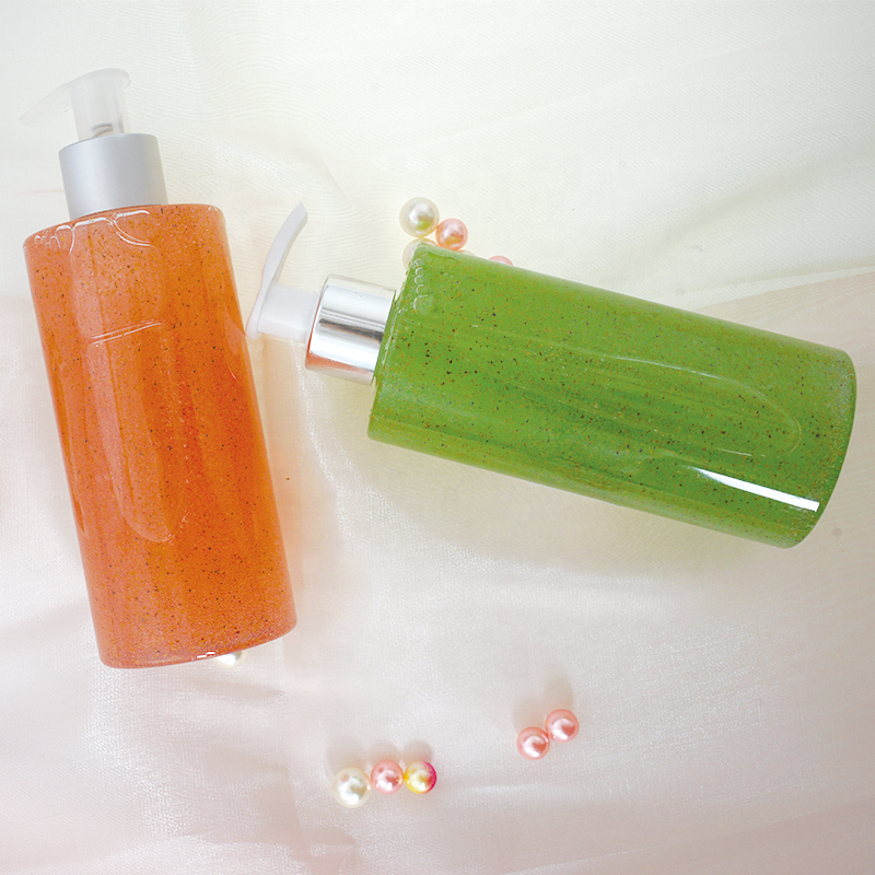 Private Label Hot Sell Perfume Bathing Carotene Extract Skin Whitening Body Wash Liquid Scrub Shower Gel