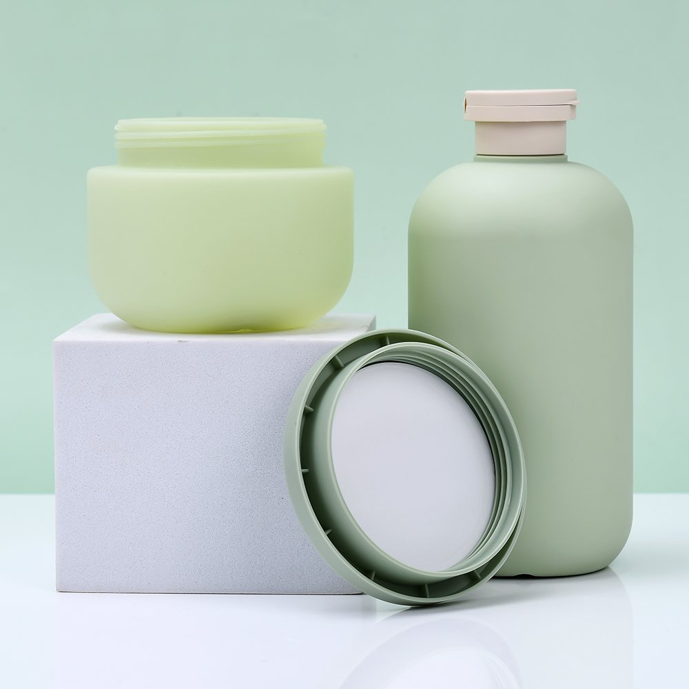 Popular Custom Soft Touch Green HDPE Shampoo And Hair Conditioner Container 200ml 300ml 500ml Plastic Shower Gel Squeeze Bottle