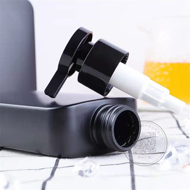High quality and low price custom logo 250ml Empty Black Square Body Wash Lotion Shower Gel plastic pe Pump Bottle