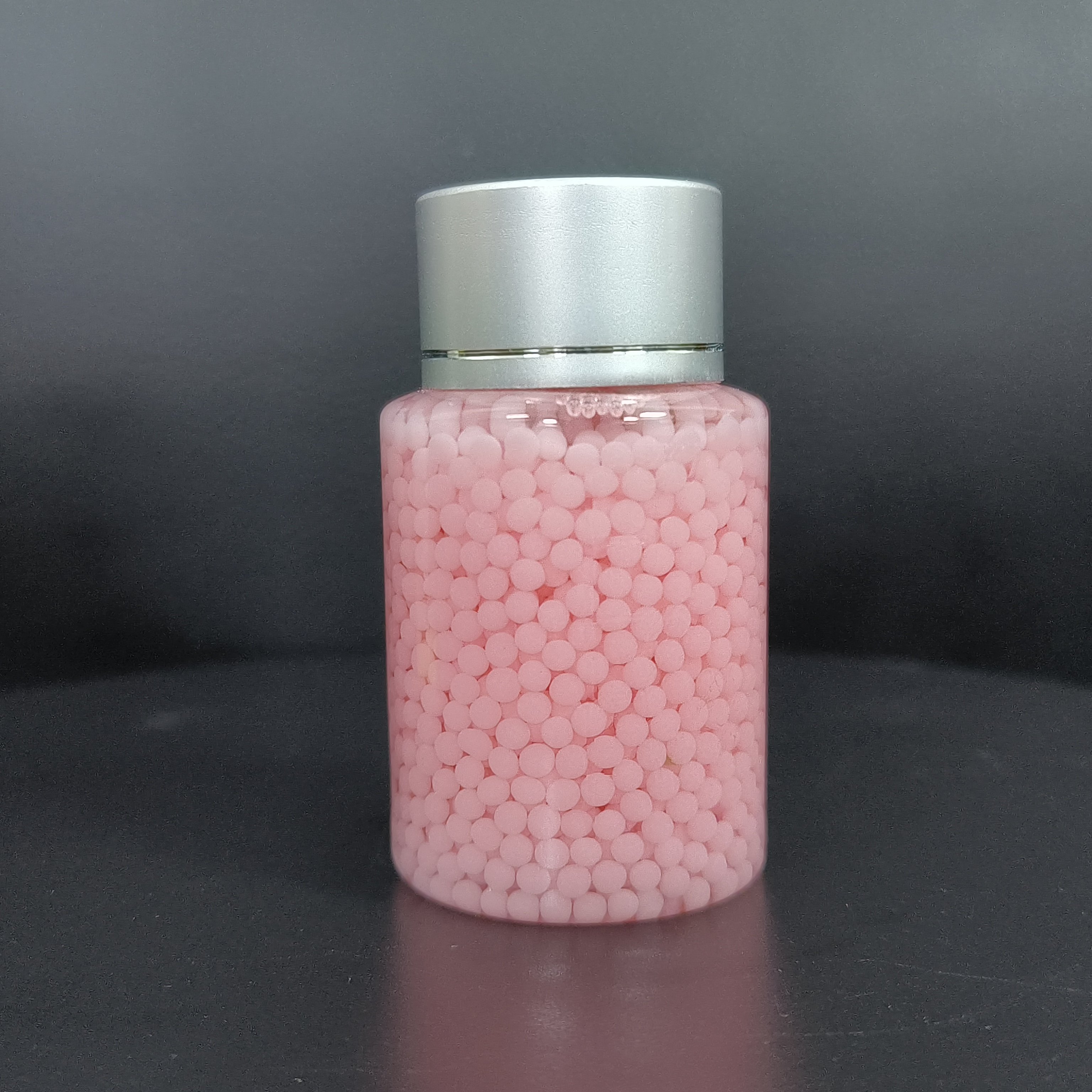 Pearl beads raw material for serum, encapsulated active ingredients like vitamins and plant extracts