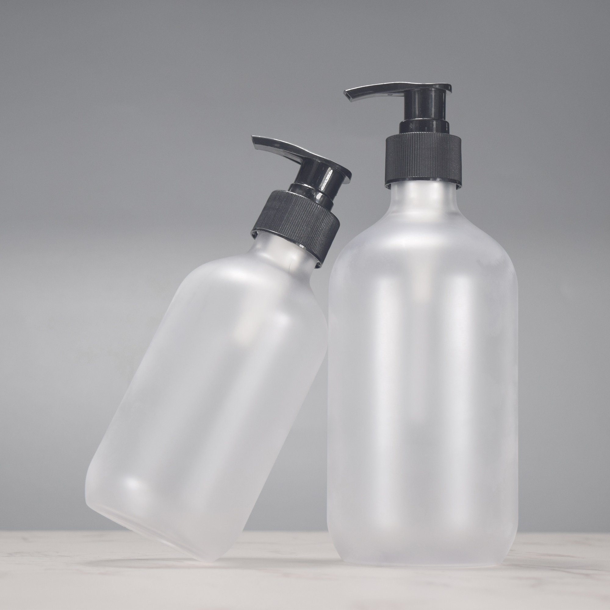 LOW MOQ 10pcs 300ml 500ml plastic bottle Shower Gel Bottle PET Frosted Clear Round Shape Shampoo Bottle Pump