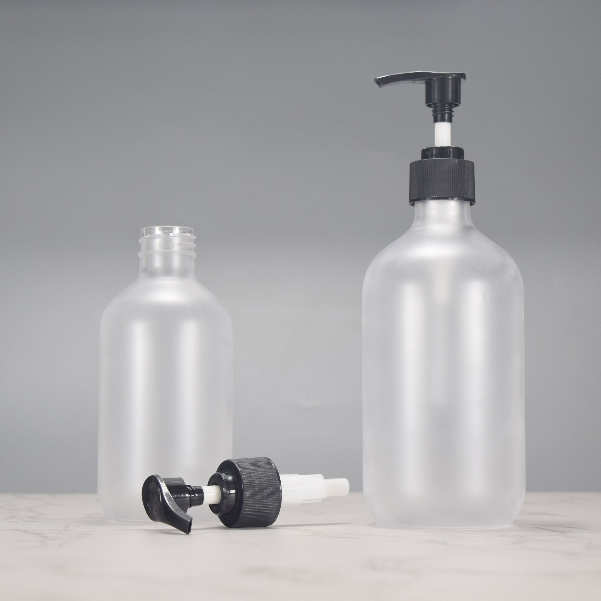 LOW MOQ 10pcs 300ml 500ml plastic bottle Shower Gel Bottle PET Frosted Clear Round Shape Shampoo Bottle Pump