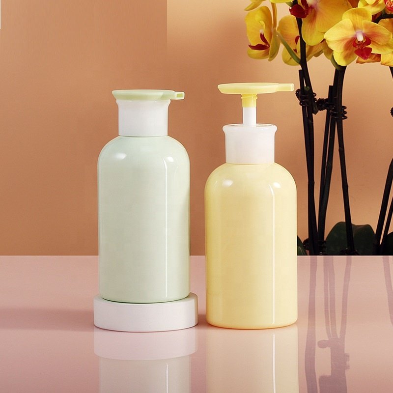 STOCK 300ml cylinder macaron plastic lotion bottles with pump for shampoo and shower gel