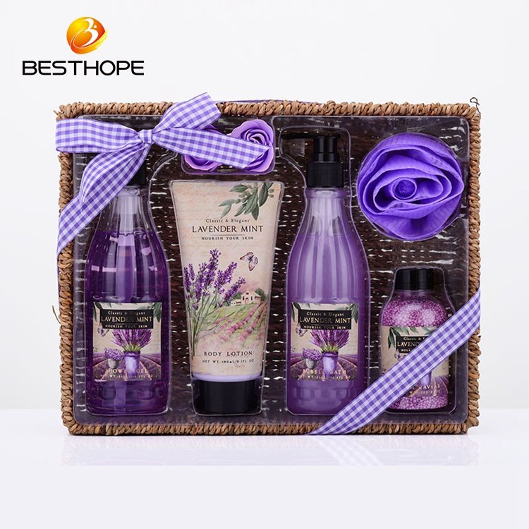 OEM ODM substantial bubbles lavender fragrant bath spa shower gel gift set
