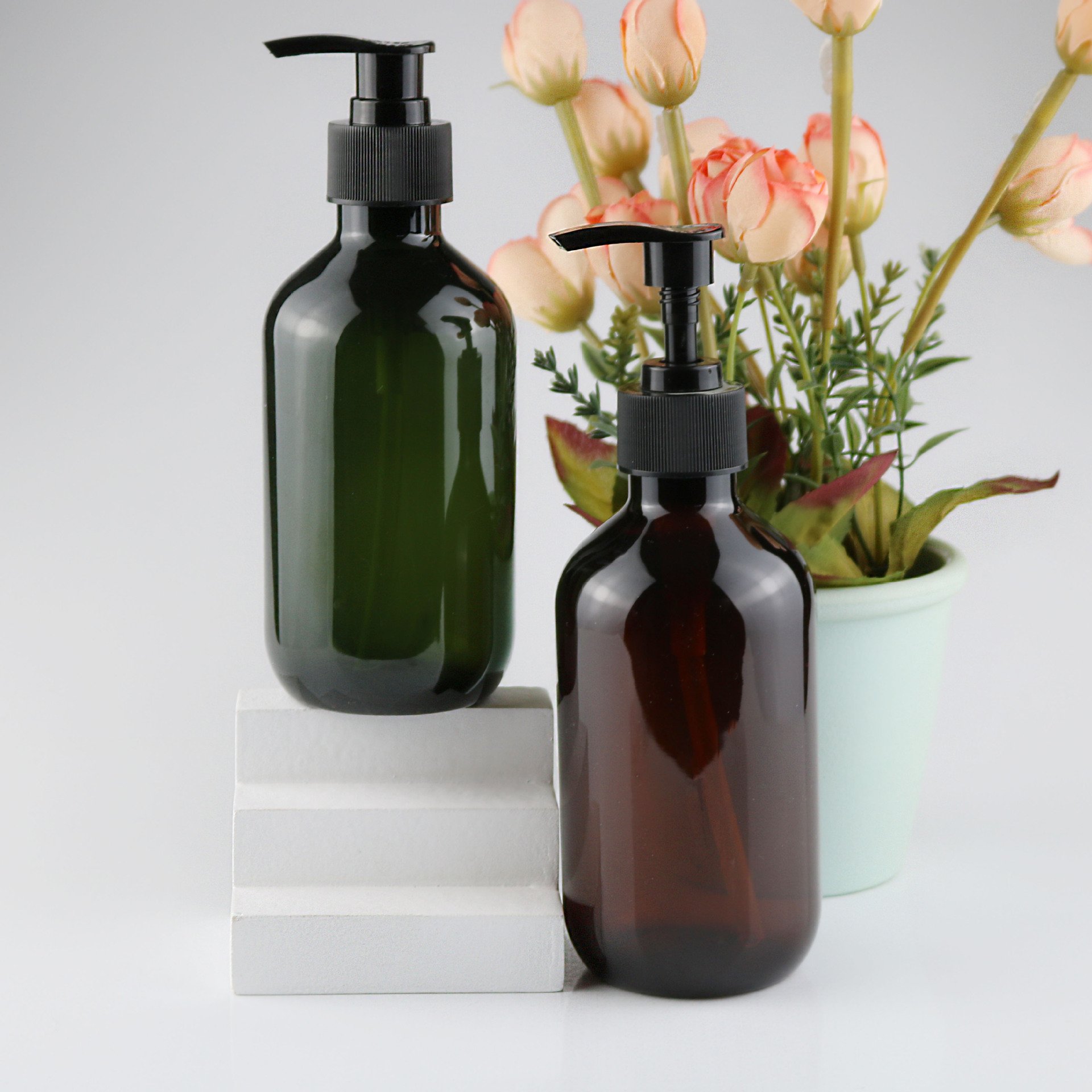Empty Amber Green PET 250ml 300ml 500ml Shampoo shower gel Lotion Pump Bottles for shampoo and conditioner bottles hair care
