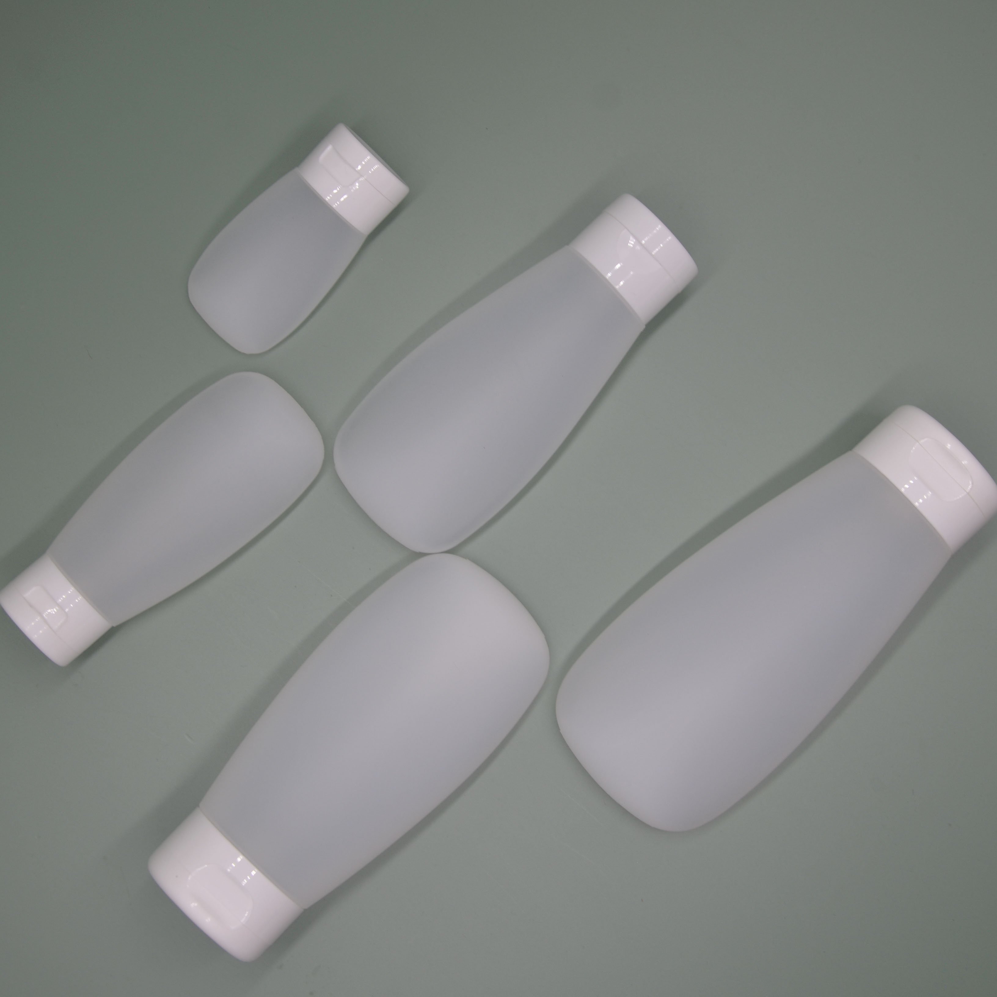 Cosmetic Sample Empty Bottle Plastic Sub-bottle Set Shampoo Shower Gel Squeeze Travel Cosmetic Packaging Screen Printing Nature