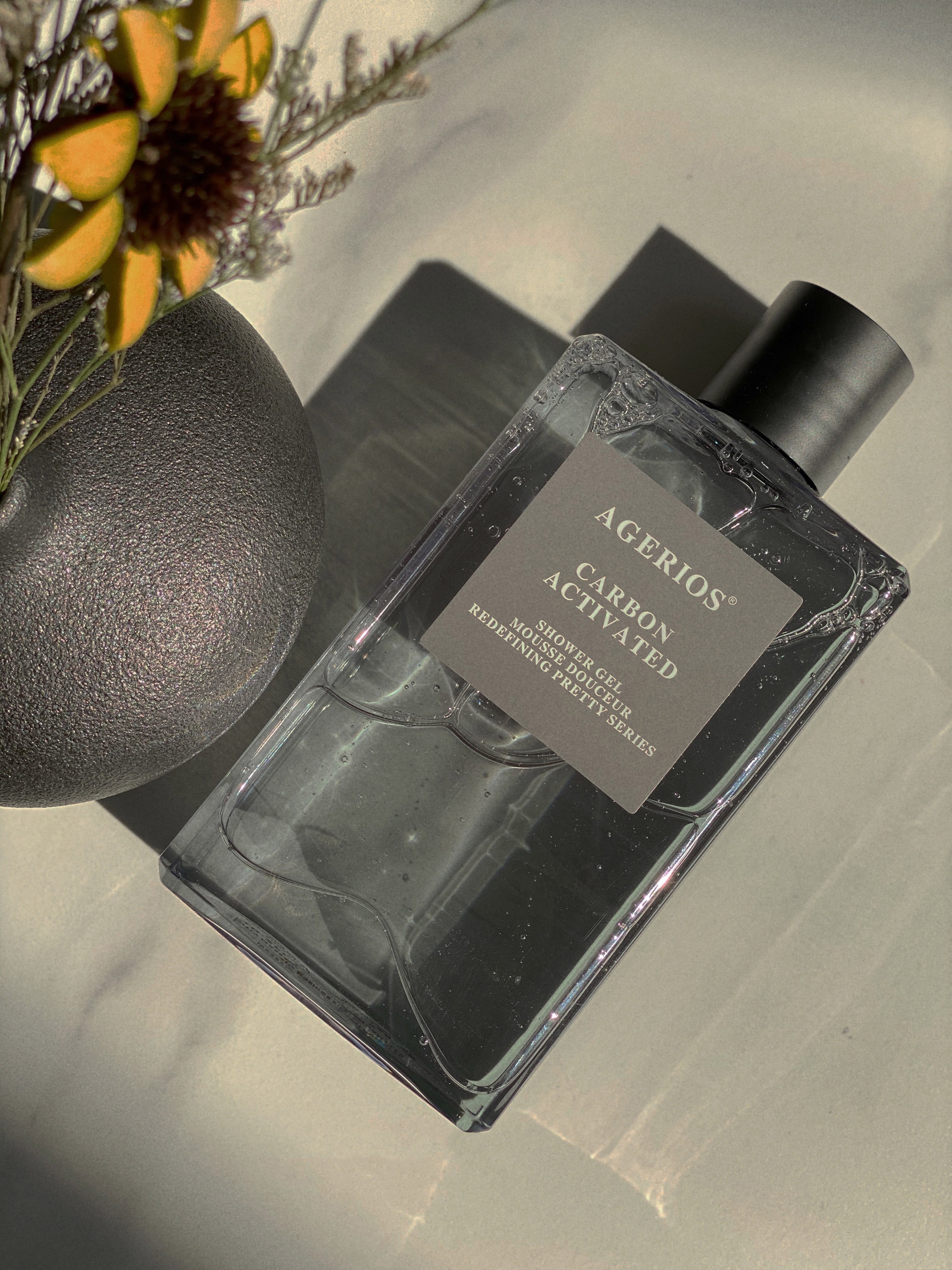 Sandalwood Fragrance Refreshing Gentle Deep Moisturizing Men Shower Gel