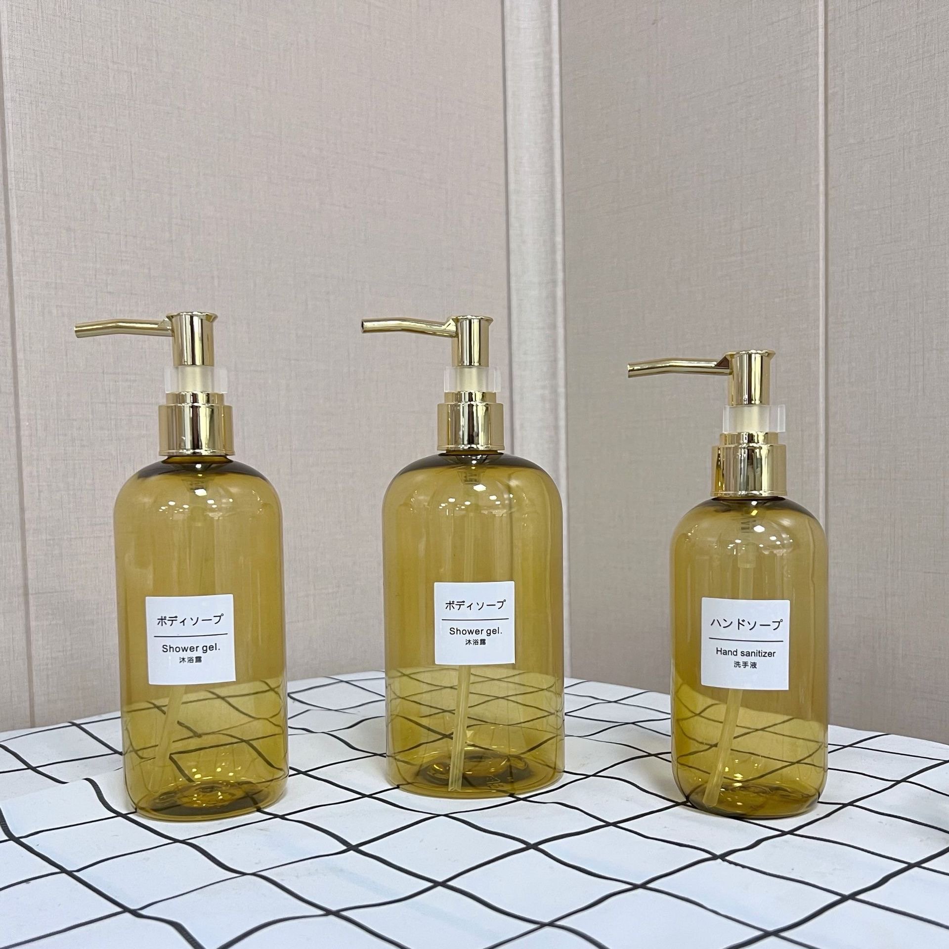 500ml PET Shampoo Shower Gel Packaging Hand Washing Liquid Soap Bottles with gold cap