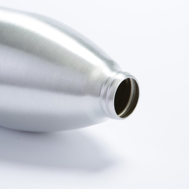 Custom aluminum cosmetic 500ml liquid aluminum bottle with pump OEM lotion container High quality aluminum emulsion bottle