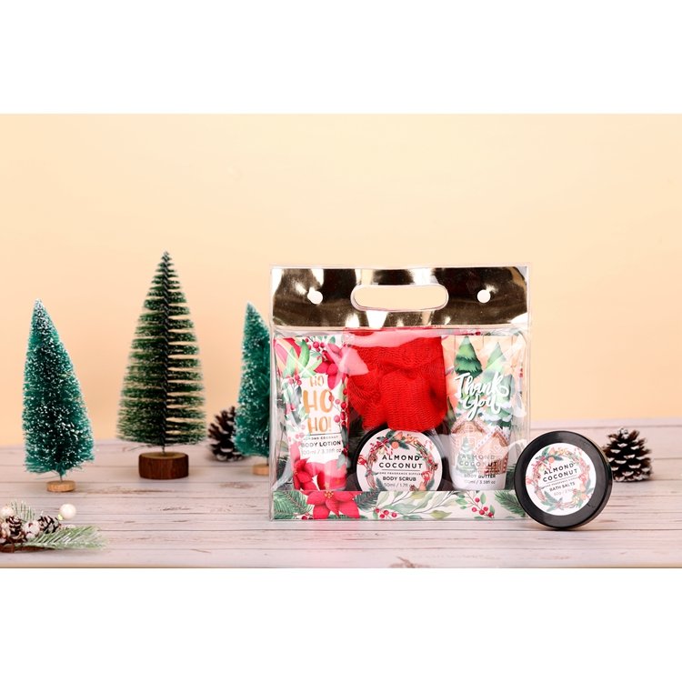 Christmas design 100ml body lotion and body butter 50ml body scrub 10g bath puff lightening bath gift set suppliers