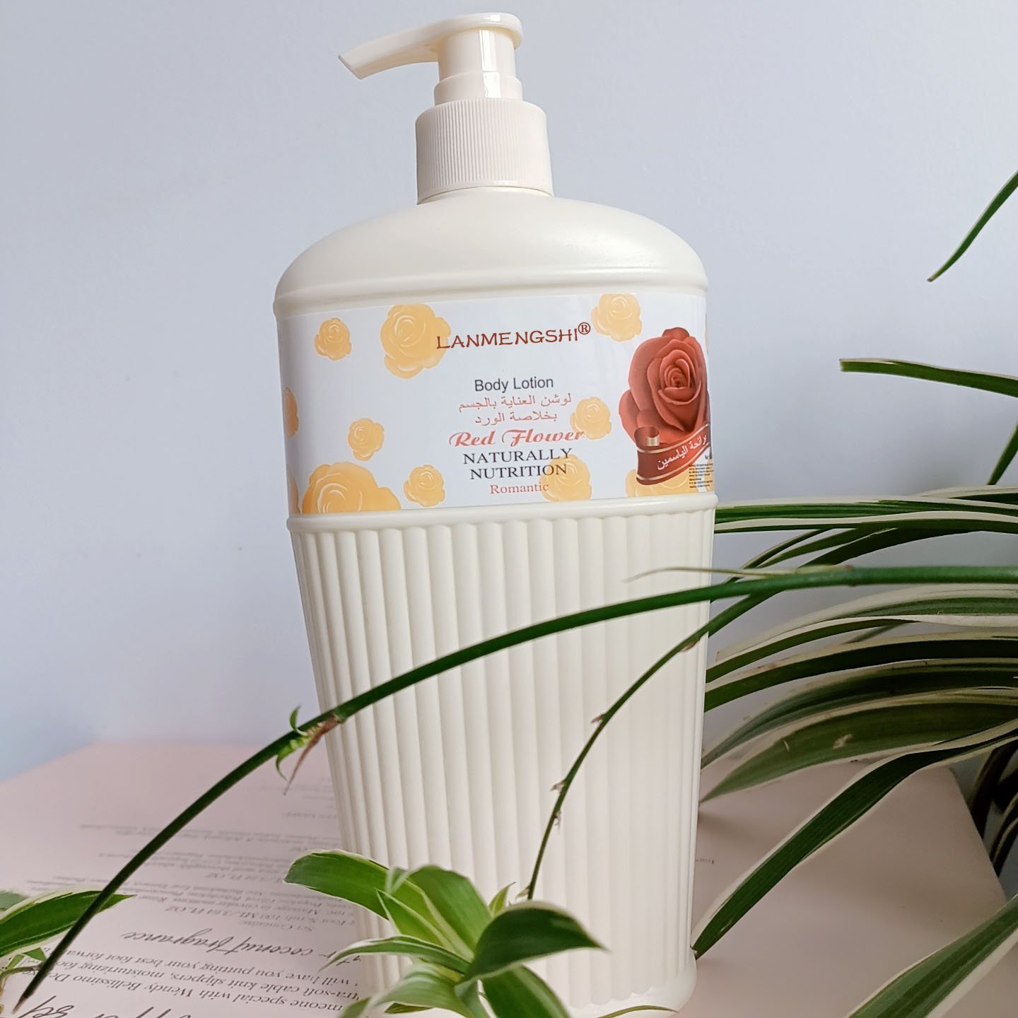 Customized rose flavored moisturizing and whitening body lotion