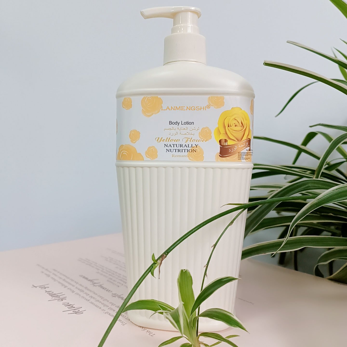 Customized rose flavored moisturizing and whitening body lotion