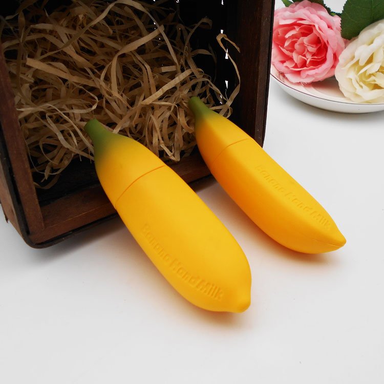 Customized logo portable packing natural ingrdients banana shaped kids body lotion