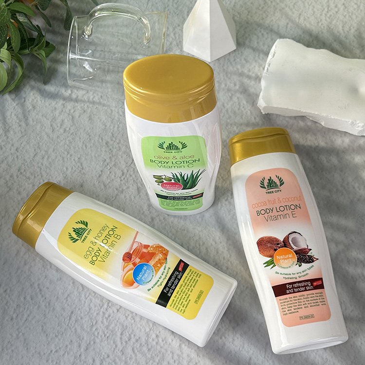 High Quality 400ml Vitamin Good Moisturizing Brightening Whitening Body Lotion For Women