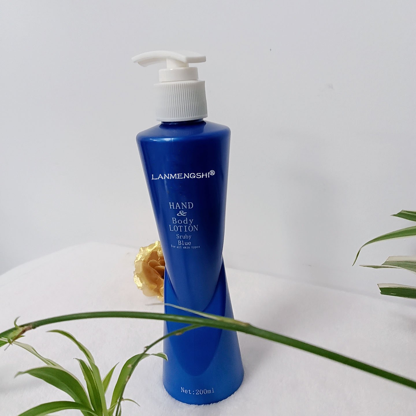 OEM/ODM High Quality Organic Body Cream Brightening Body Lotion Moisturizing and Whitening Hand and Body Lotion