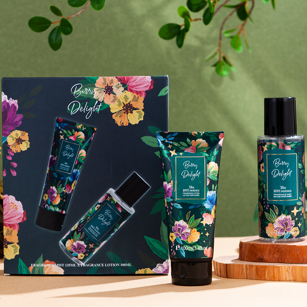 Hot selling Christmas Gift Box Skin Care Set 2PCS Floral Scent 135ml Body Splash Body Lotion 100ml Winter Moisten Cream