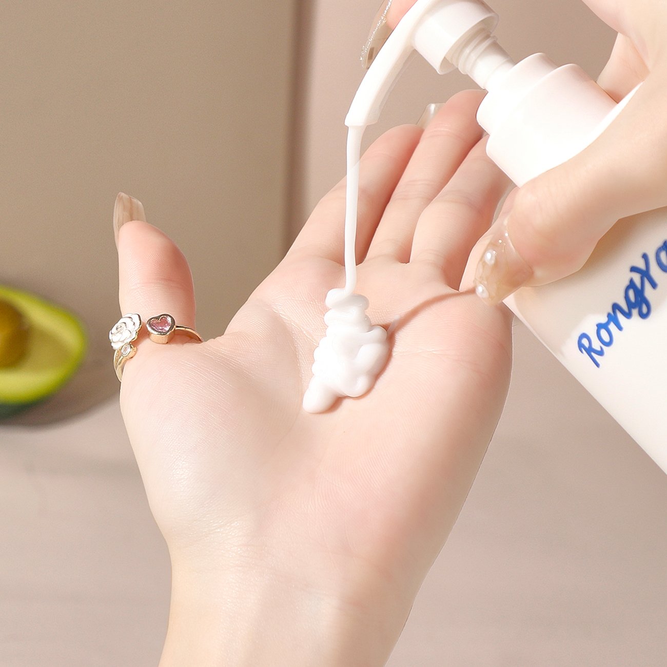 TWG Nicotinamide Body Lotion skin whitening Fruit acid body shea butter 400ml Whitening Body Lotion