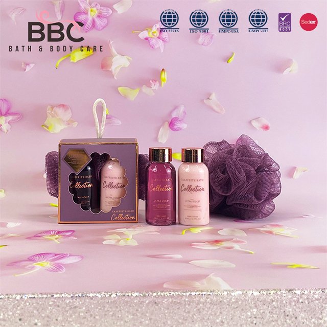 OEM/ODM High quality paper box bath spa set Body skin cleaning body lotion Bath gifts sets