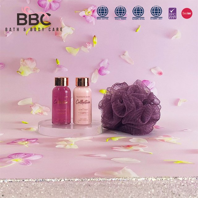 OEM/ODM High quality paper box bath spa set Body skin cleaning body lotion Bath gifts sets
