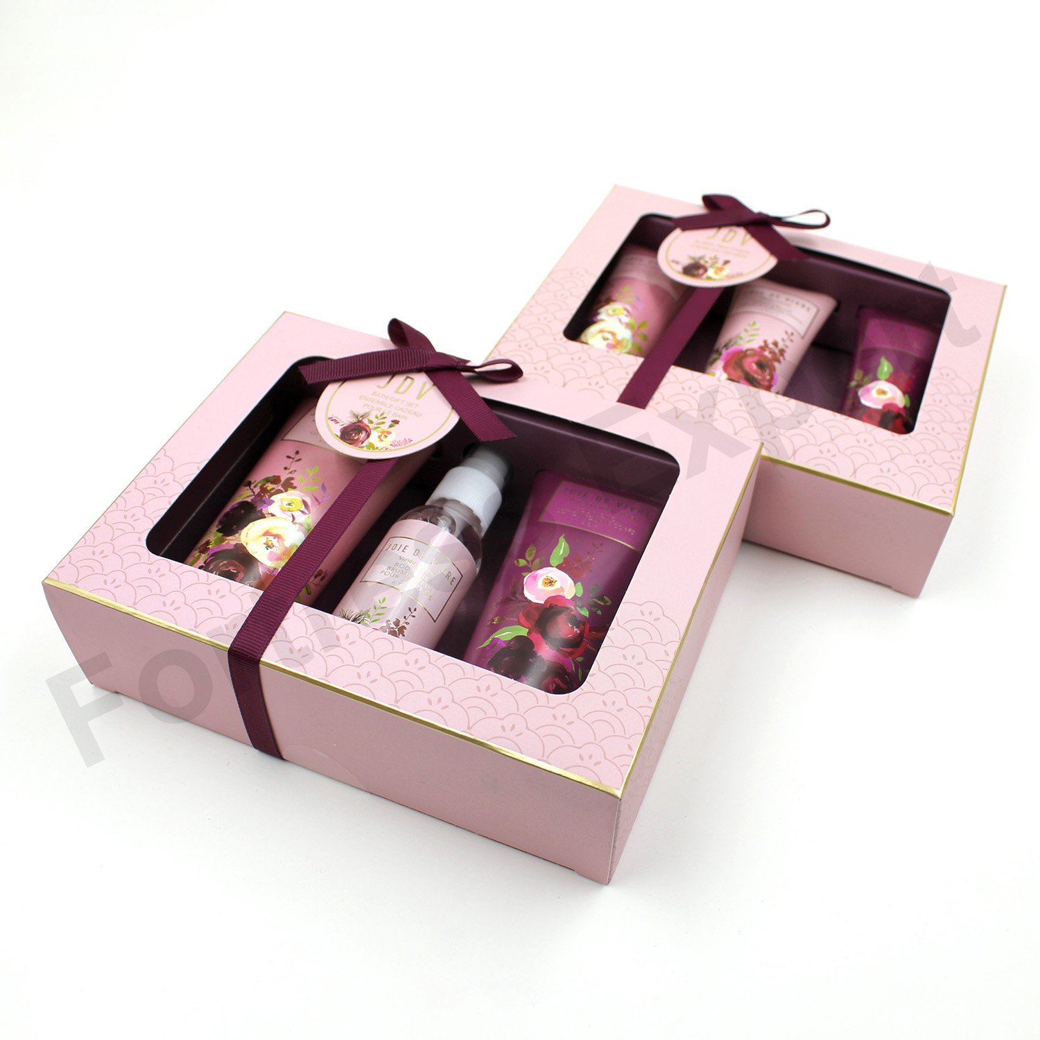OEM Factory Direct Wholesale Private Label Ladies Holiday Gifts 2024 New Design Shower Gel & Body Mist & Body Lotion Gift Set