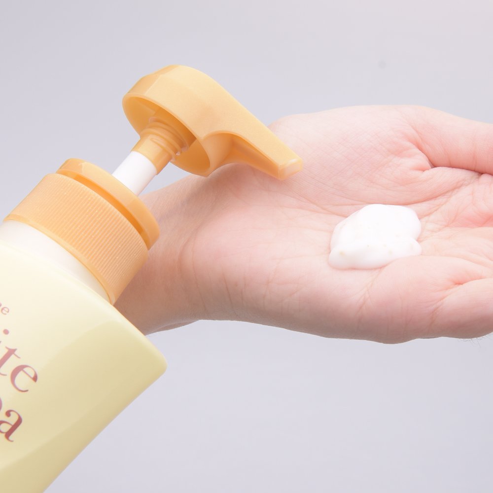 MISTINE WHITE SPA GOLD CAVIAR UV WHITE BODY LOTION 400ML Youthful Anti-Aging Formula Rejuvenation Radiant Thai Lotion Cosmetic