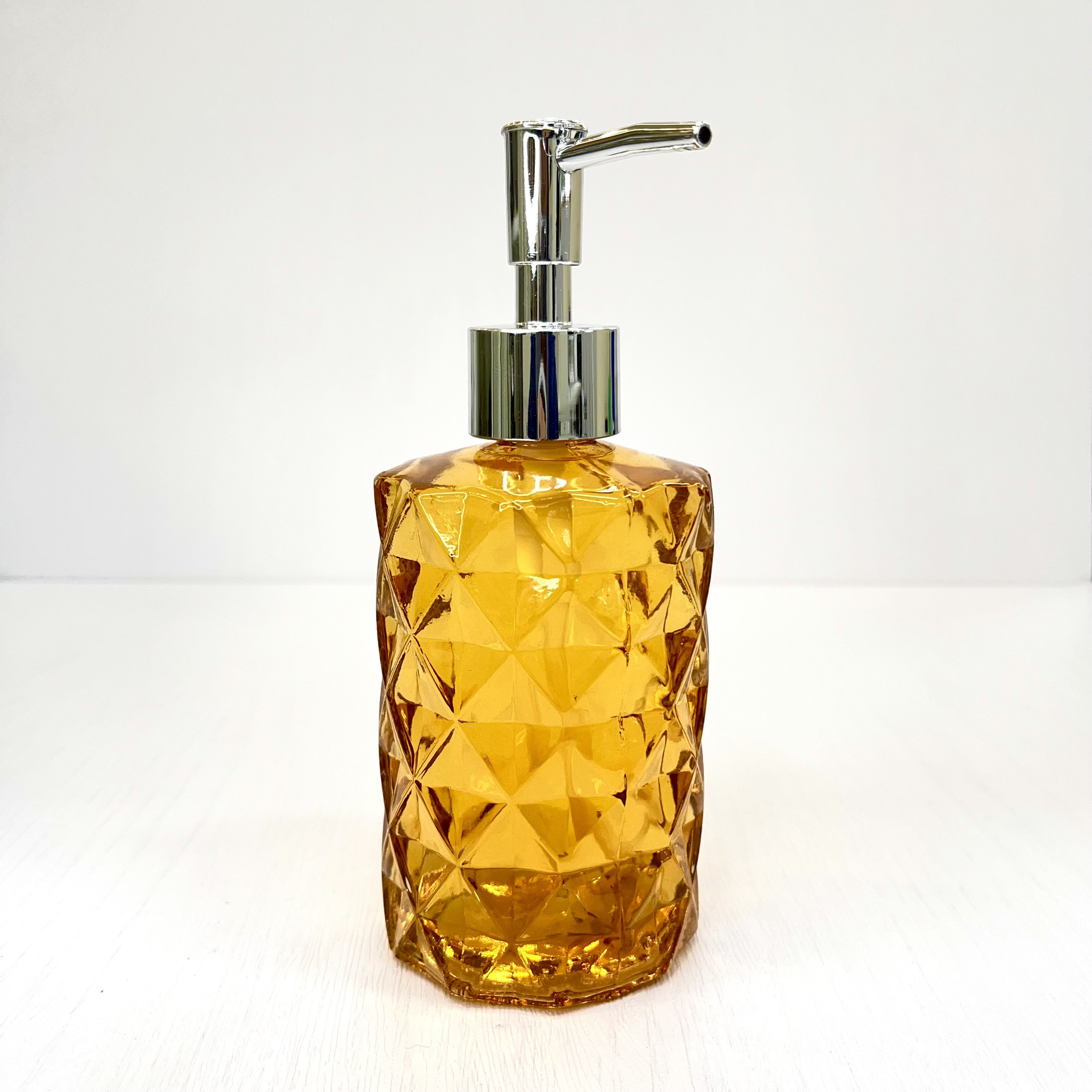 Customized body lotion oem makeup skin care beauty processing moisturizing brightening body lotion private label