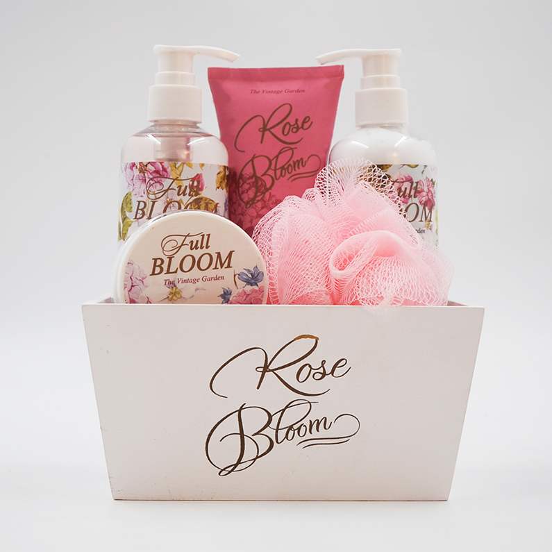 OEM Gift Boxes Set Custom Hot Sale Luxury Body Lotion Wash Moisturizing Private Label Hand Lotion Spa Use Products