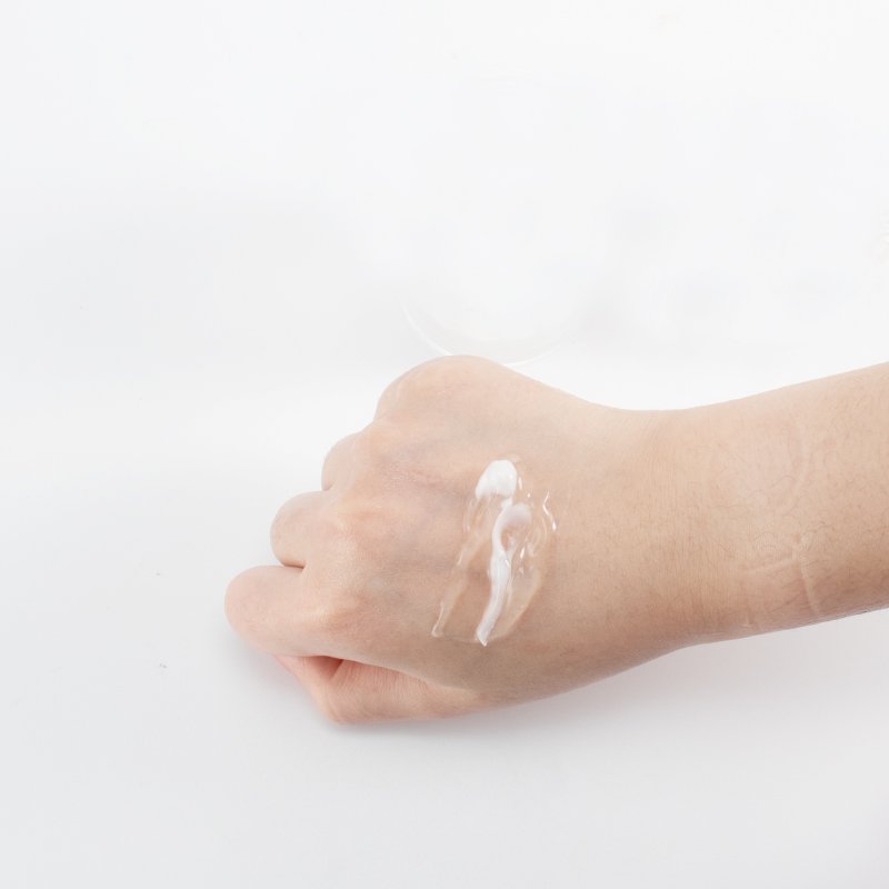 Cosmetics skin snail element whitening pearl face cream