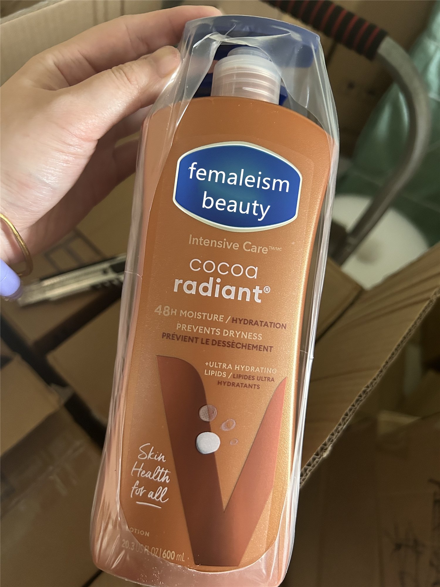 Femaleism Beauty Healthy Glowing Skin Effect Light & Creamy Formula Gluten-Free Female Personal Care 600ml Cocoa Radiant Lotion
