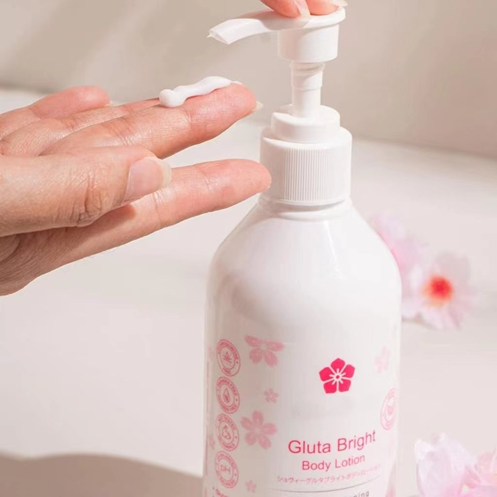 Pallas Whole Body Whitening Moisturizing Hydrating Lasting Fragrance Removing vitamin C Body Lotion For women Dry Skin