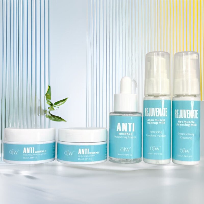 OEM Wholesale Body Wash Lotion Face Wash Cleansing Aromatic Moisturizing Nourishing Body Care Kit