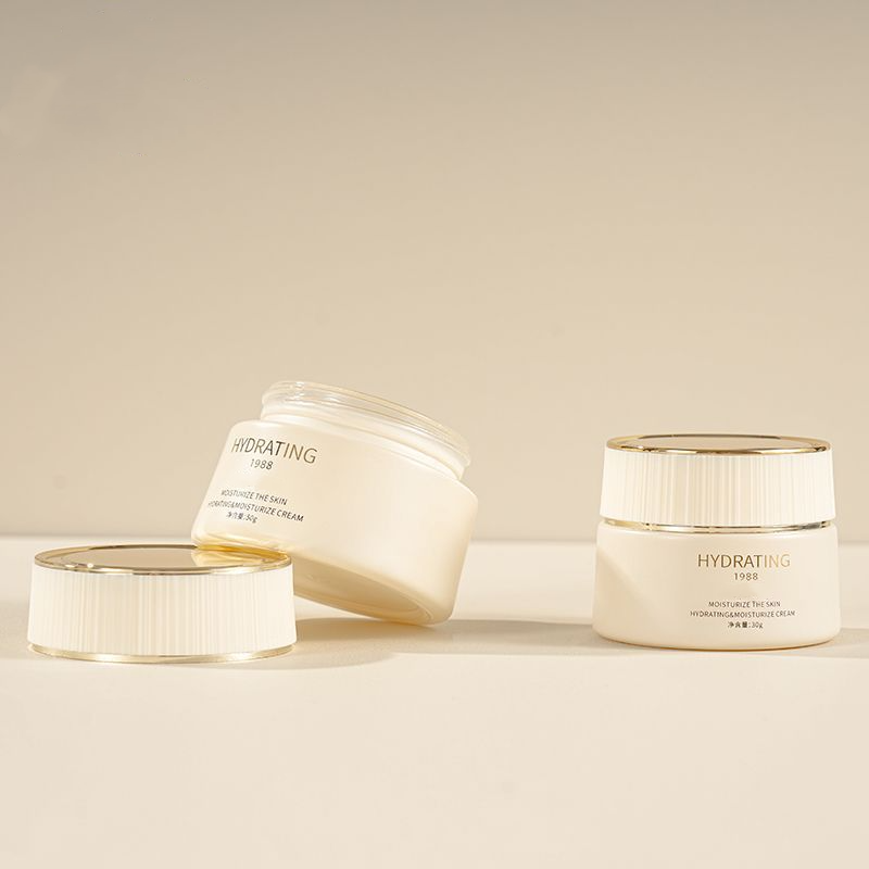 Oem Free Custom Logo Moistuzing Brightening Skin Body Lotion For Skin Whitening