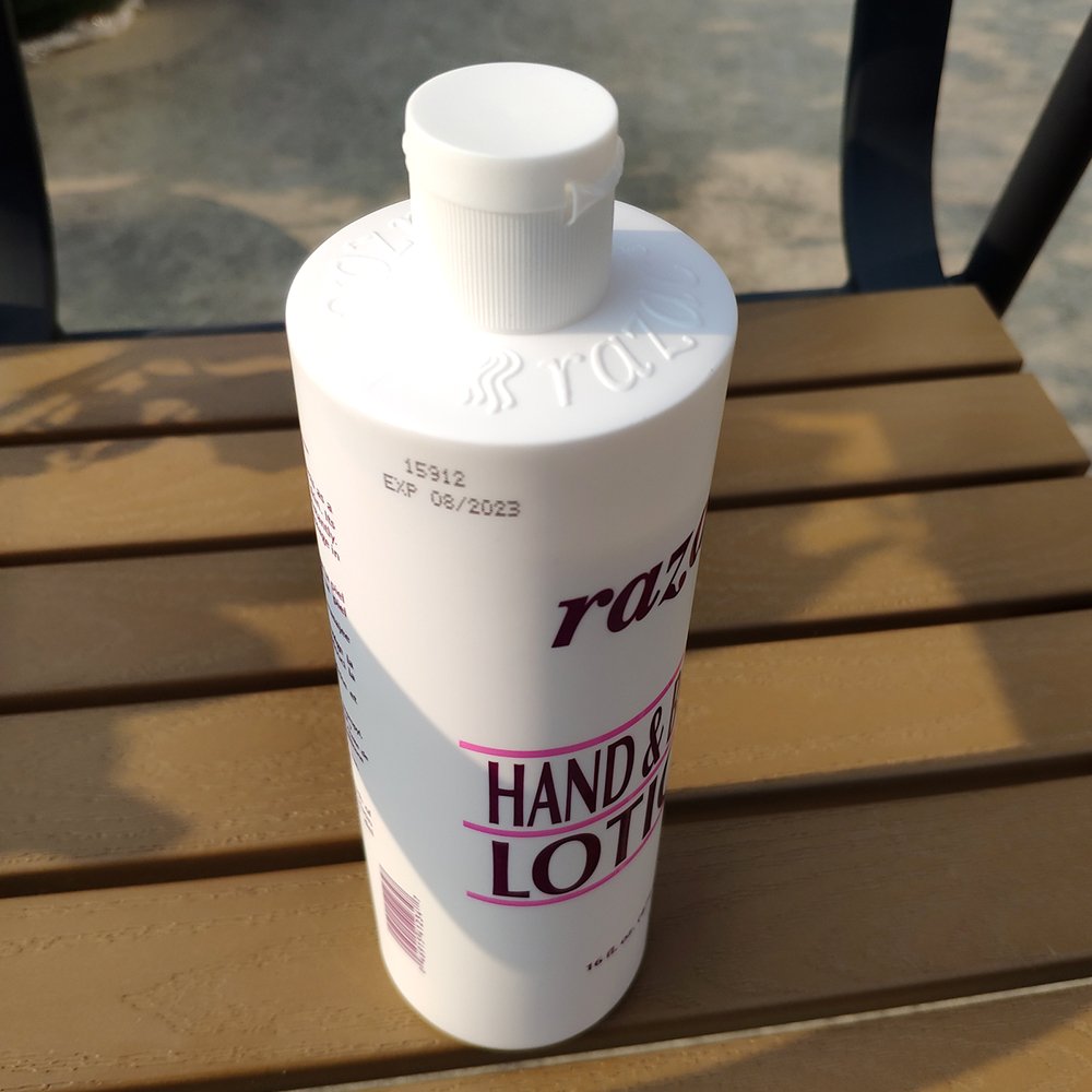 Hot sale skin care products cosmetic vitamin c moisturizing brightening face cream vitamin C lightening whitening body lotion