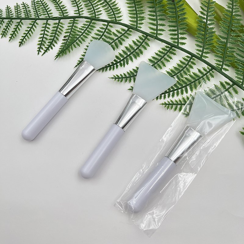 Custom Logo ABS Plastic Material Handle Soft Silicone Head Brush Face Cream Masking Applicator Facial Care Clay Mask Brush