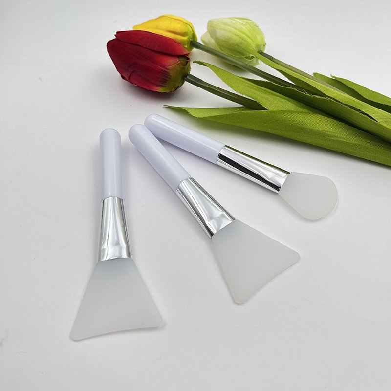 Custom Logo ABS Plastic Material Handle Soft Silicone Head Brush Face Cream Masking Applicator Facial Care Clay Mask Brush