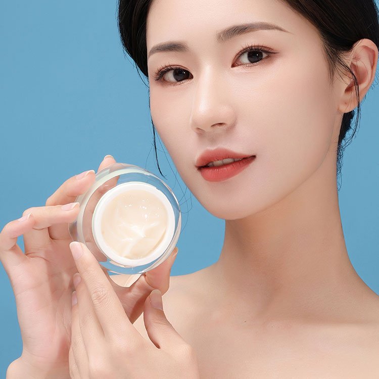 Wholesale OEM ODM Snail Essence Cream Korean Skin Care Products Face Moisturizing Whitening Repairing Face Cream