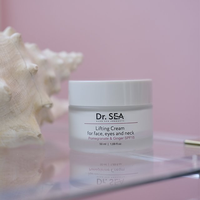 Dr.Sea Cosmetics Lifting Cream SPF15 With Pomegranate and Ginger Face Cream for Face Eyes and Neck