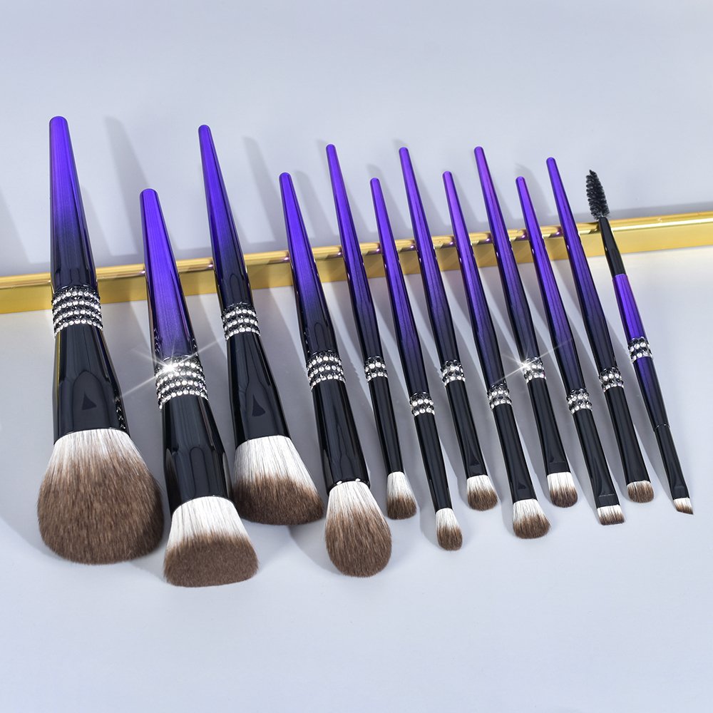 DailyQueen 12pieces rhinestone Makeup Brush Set customize logo New crystal Synthetic diamond Brush Face Eyeshadow Eyebrow bling brushes