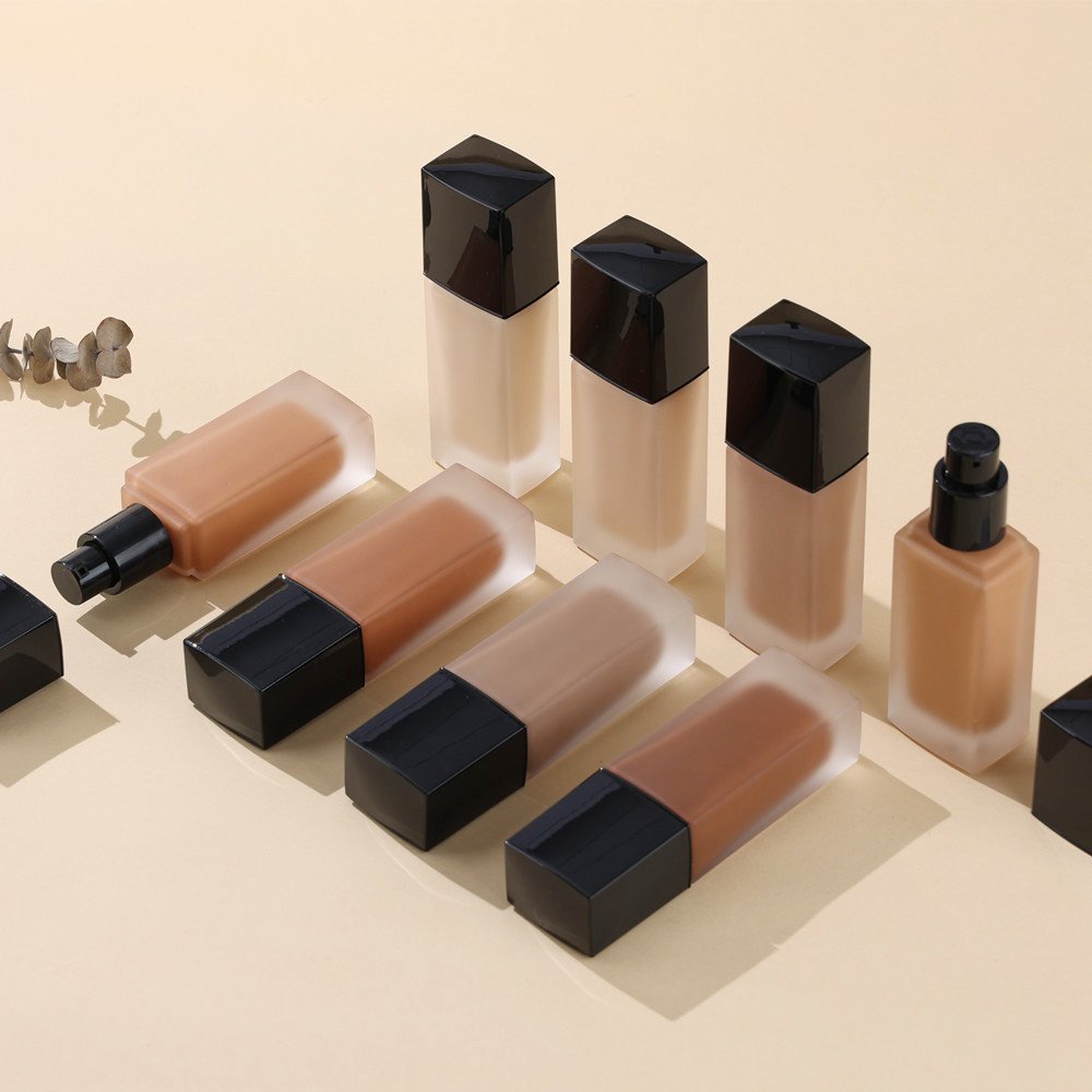 Custom Logo 16 Color Private Label Organic Makeup Foundation for Dark Skin Luxury Liquid Foundation Cream Waterproof