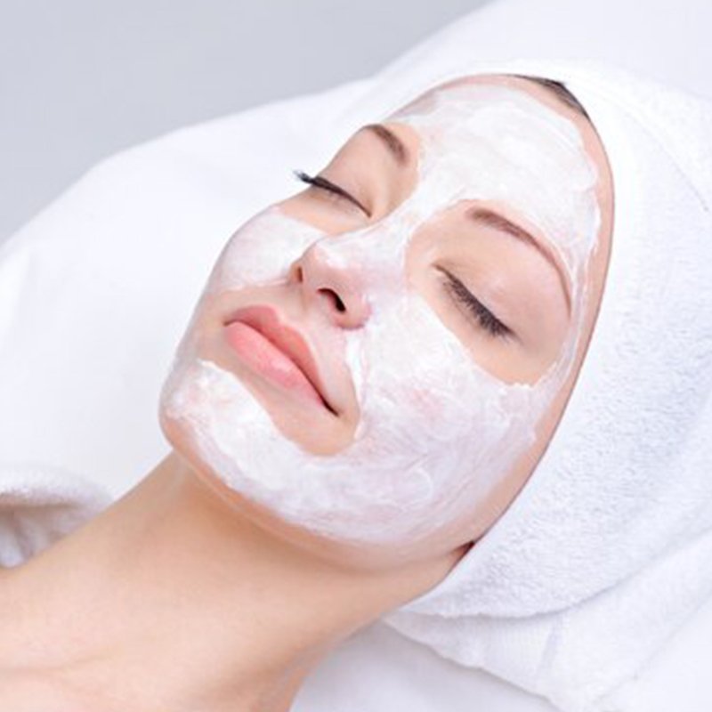 Private Label 50ml Whitening Face Cream Providing Extra Nourishment Achieve Translucent and Radiant Skin