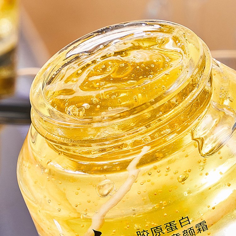 KUGE Moisturizing Essence Hydrating Light Lines Anti-wrinkle repairing Skin Care Ginseng Extract Lotion Face Cream