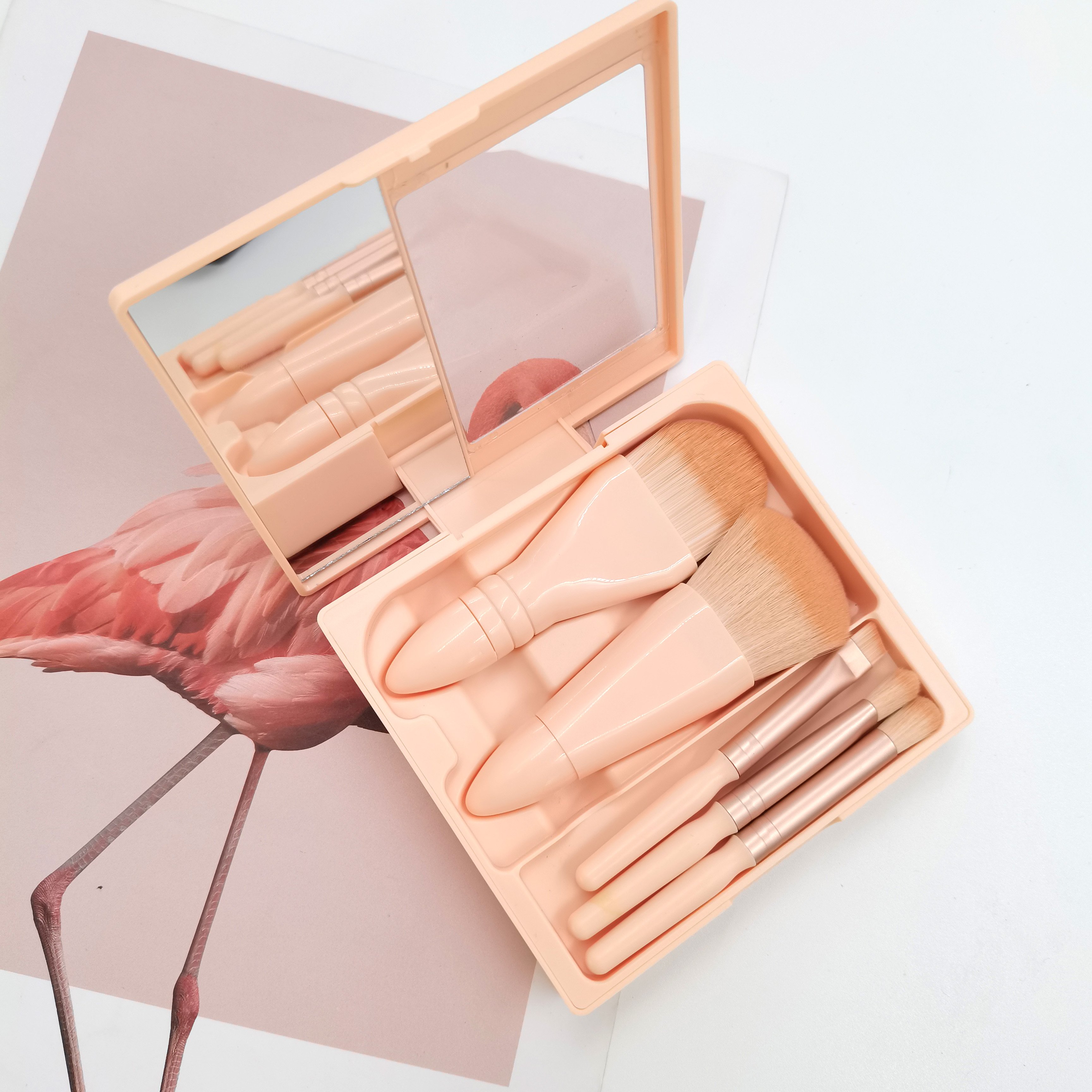 Luxury 5pcs make up brushes kit with mirror vegan makeup brush set Face Eye Soft Synthetic Hair brush sets