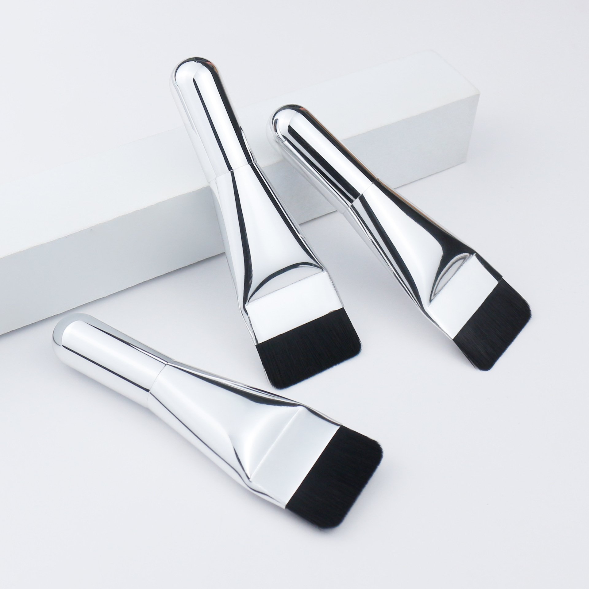 Wholesale Flat Foundation Brush for Liquid Makeup Ultra Thin Liquid Foundation Brush Premium Makeup Face Brush Makeup Tool